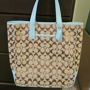 Coach purse perfect condition